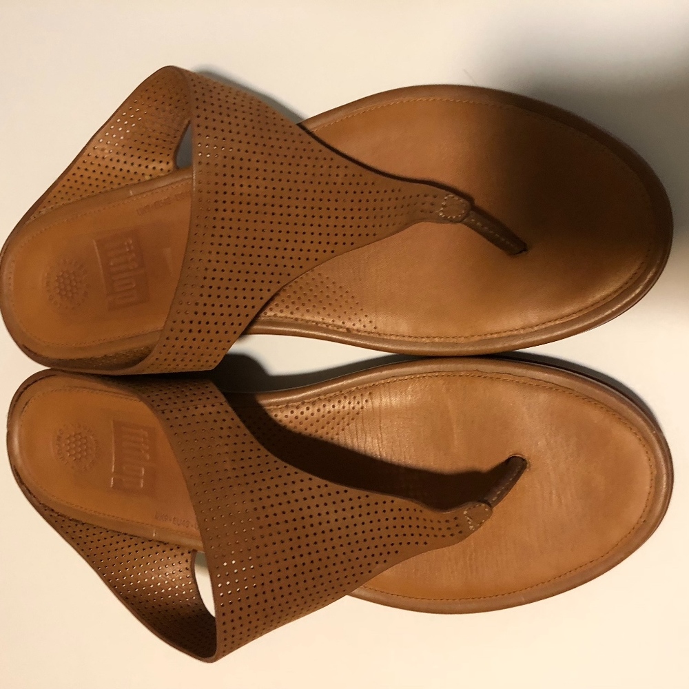 FITFLOP sandals  Must Go Make Offer !